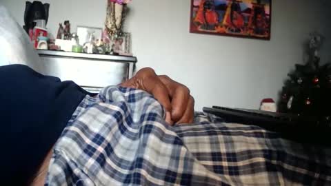 Snapshot of nyakuti chatting on 12-18-25, 06:58 KN online show from 12-18-25, 06:58