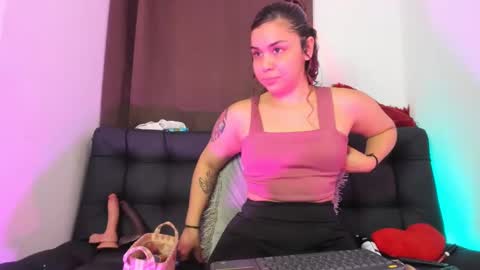 Nia online show from 03-09-25, 03:01