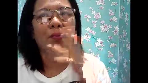 Snapshot of nymphoangel2022 chatting on 12-15-25, 05:55 I am your angel online show from 12-15-25, 05:55