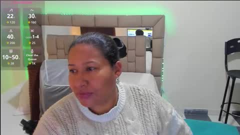 nyomi browm online show from 10-24-25, 09:49