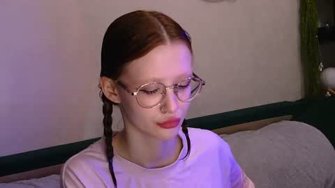 nyra_thira online show from 07-06-26, 01:02