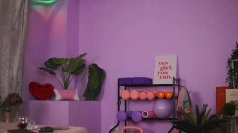 nyrobinova online show from 06-13-26, 03:37