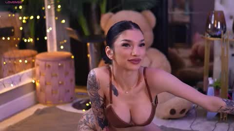 Snapshot of nyssasky chatting on 01-16-26, 06:45 Nyssa online show from 01-16-26, 06:45