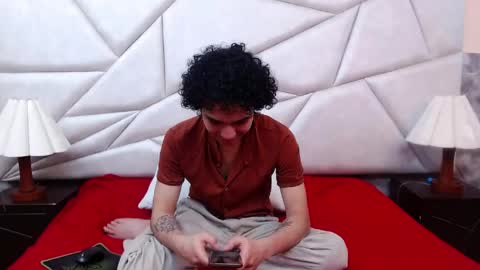 nyx_and_arian online show from 04-21-26, 01:53