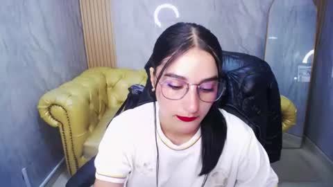Snapshot of nyx_kitty_a chatting on 06-13-26, 12:58 Nia online show from 06-13-26, 12:58