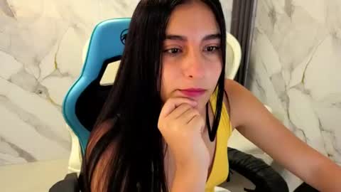 Snapshot of nyx_kitty_a chatting on 07-08-26, 12:53 Nia online show from 07-08-26, 12:53