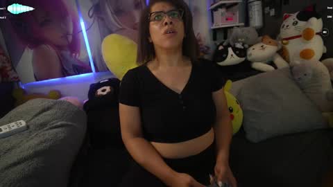 Snapshot of nyxraven chatting on 09-30-25, 11:10 NyxRaven online show from 09-30-25, 11:10