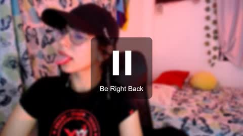 Snapshot of nyxxei chatting on 01-13-26, 02:39 Nyxxei online show from 01-13-26, 02:39