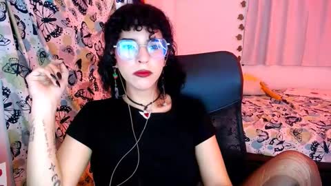 Snapshot of nyxxei chatting on 01-14-26, 10:36 Nyxxei online show from 01-14-26, 10:36