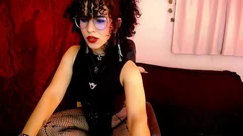 Snapshot of nyxxei chatting on 02-05-26, 10:58 Nyxxei online show from 02-05-26, 10:58