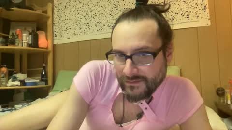 Snapshot of nyyanks232 chatting on 12-15-25, 06:39 harvestmoon online show from 12-15-25, 06:39