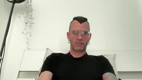 Jonathan Deep online show from 06-11-26, 09:29