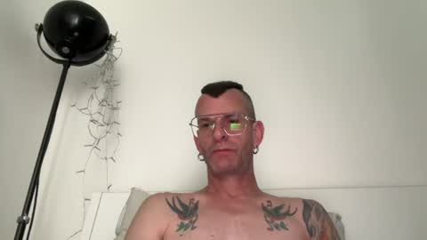 Jonathan Deep online show from 07-12-26, 06:04