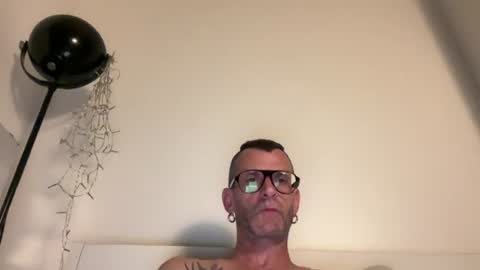 Jonathan Deep online show from 08-04-26, 03:43