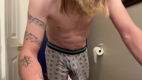 Snapshot of obedientblonde89 chatting on 12-24-24, 12:44 obedientblonde89 online show from 12-24-24, 12:44