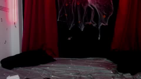 obey_missraven online show from 10-30-25, 05:09