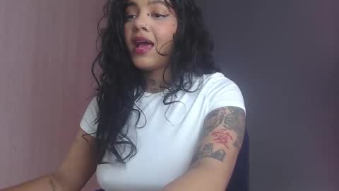 Snapshot of obeyval chatting on 11-19-25, 08:42 Vale online show from 11-19-25, 08:42