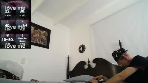 Snapshot of oblivionlove chatting on 11-14-25, 06:39 oblivionlove online show from 11-14-25, 06:39