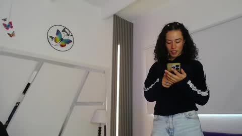 Snapshot of oblivionlove chatting on 11-20-25, 08:19 oblivionlove online show from 11-20-25, 08:19