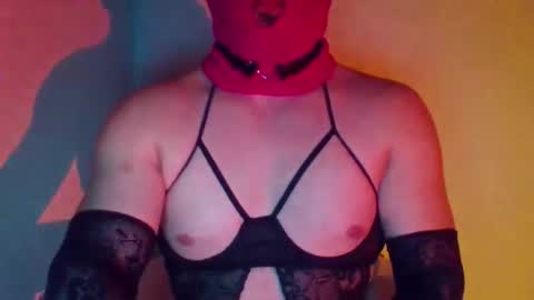 Snapshot of obscuraboy chatting on 02-20-26, 09:59 Doxy online show from 02-20-26, 09:59