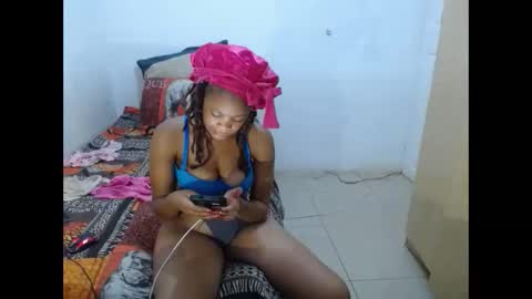 Snapshot of obsessedmimi chatting on 02-22-26, 10:08 obsessedmimi online show from 02-22-26, 10:08