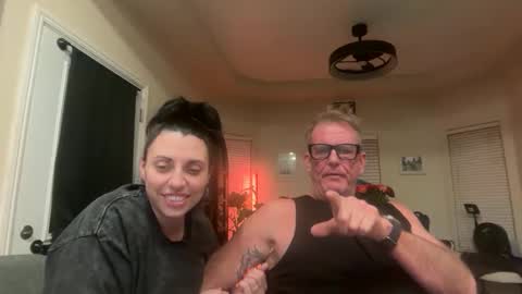 SimplyUs online show from 04-15-26, 08:21