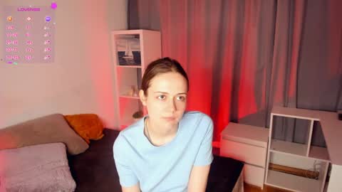 Elis online show from 05-21-26, 03:52
