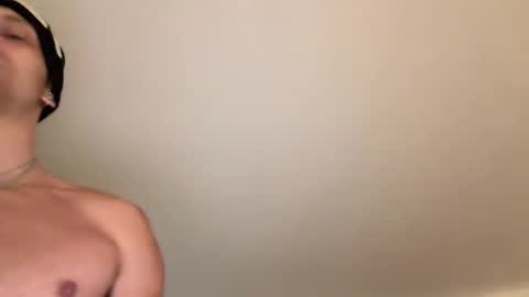 Snapshot of obviously666 chatting on 11-02-25, 10:39 Obviously 666 online show from 11-02-25, 10:39