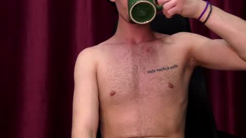 Snapshot of oceanheat chatting on 01-14-26, 06:35 OceanHeart online show from 01-14-26, 06:35