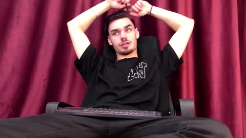 Snapshot of oceanheat chatting on 01-17-26, 07:39 OceanHeart online show from 01-17-26, 07:39