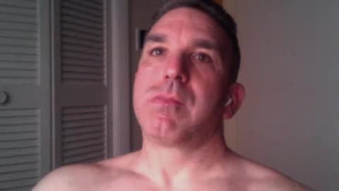 Snapshot of oceanmanx chatting on 06-18-26, 03:18 Ocean online show from 06-18-26, 03:18