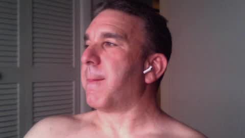 Snapshot of oceanmanx chatting on 07-14-26, 02:05 Ocean online show from 07-14-26, 02:05