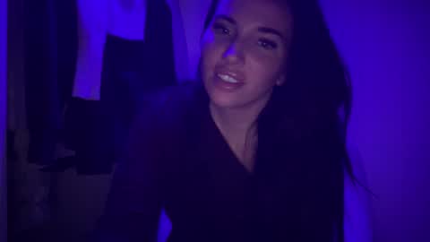 A L A R A  online show from 10-29-25, 02:36