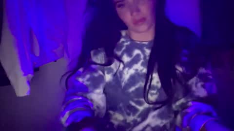 A L A R A  online show from 11-06-25, 03:29