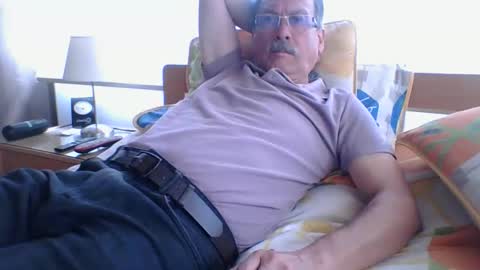 Snapshot of ocorrea chatting on 02-21-26, 07:15 ocorrea online show from 02-21-26, 07:15