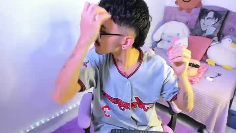 Cris online show from 04-25-26, 03:42