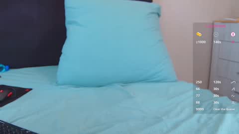 Snapshot of octavarium211 chatting on 03-05-25, 04:34 Octa online show from 03-05-25, 04:34