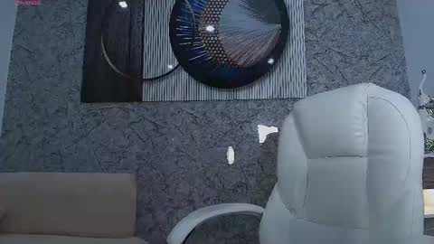 independent model online show from 03-13-26, 12:56