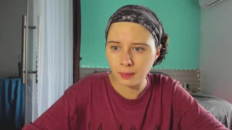 Evie online show from 12-23-24, 08:11