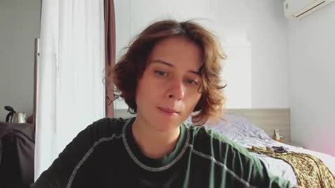 Evie online show from 03-10-25, 06:49