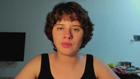 Evie online show from 04-28-26, 04:45