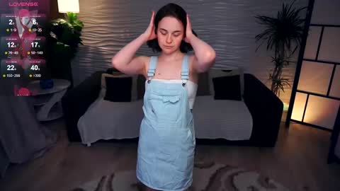 Snapshot of odellabowman chatting on 02-22-25, 11:24 Night Odella Bowman Julia online show from 02-22-25, 11:24