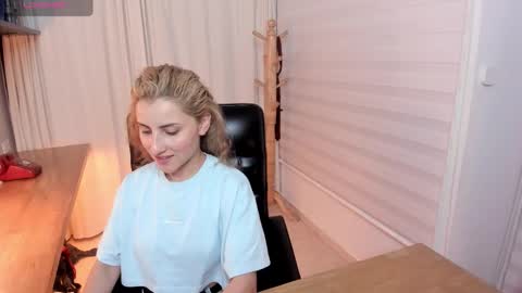 Ana  online show from 02-20-26, 10:38