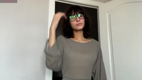 Thea online show from 06-04-26, 04:29