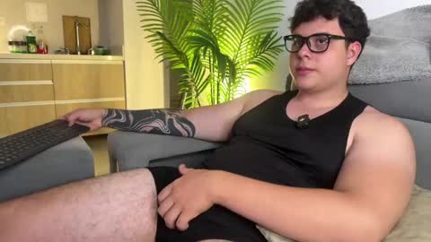 Snapshot of odin_blake chatting on 04-05-26, 02:20 ODIN online show from 04-05-26, 02:20