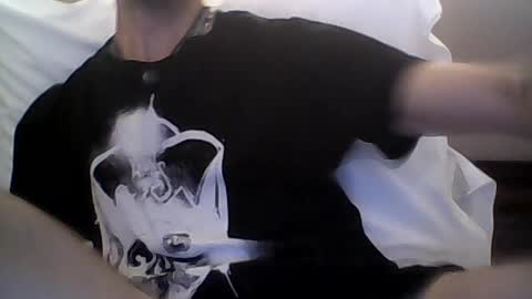 Snapshot of oedipe666 chatting on 06-19-26, 11:08 oedipe666cam online show from 06-19-26, 11:08