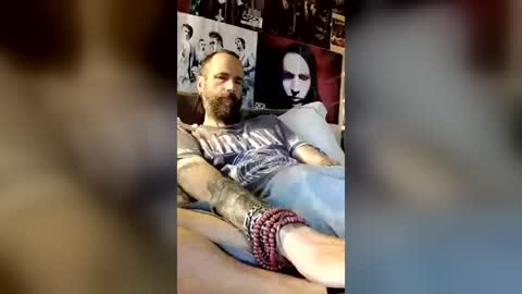 Snapshot of oedipe666 chatting on 07-04-26, 04:07 oedipe666cam online show from 07-04-26, 04:07