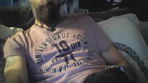 Snapshot of oedipe666 chatting on 07-07-26, 03:42 oedipe666cam online show from 07-07-26, 03:42