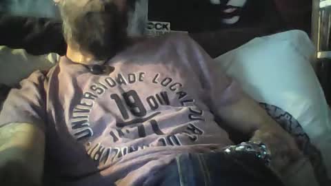 Snapshot of oedipe666 chatting on 07-08-26, 04:17 oedipe666cam online show from 07-08-26, 04:17