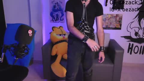 Snapshot of oezack__ chatting on 02-15-25, 01:05 Zack online show from 02-15-25, 01:05